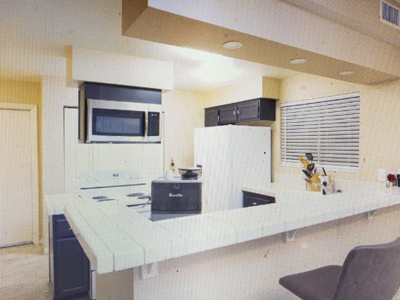 4 bed, 2089 sqft, $2,190 — Photo 2