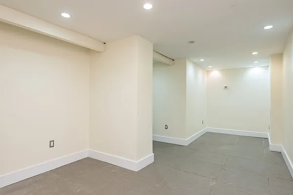 Rented by Nooklyn NYC LLC | media 15