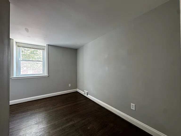 7617 Allendale Dr — Photo 44