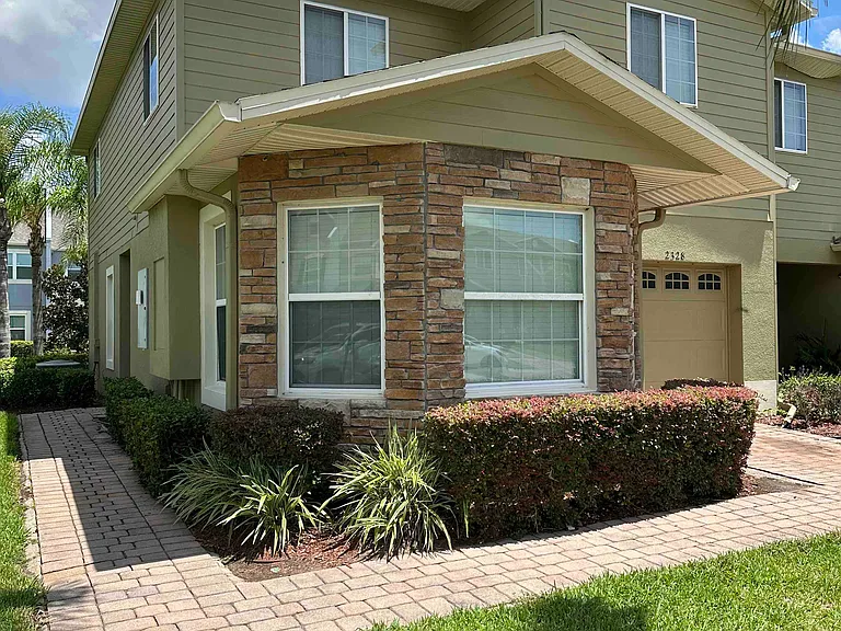 2328 Chatham Place Dr — Photo 1