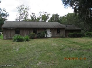 113 Valley View Dr, San Mateo, FL 32187