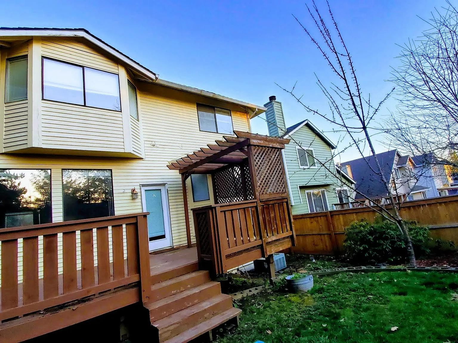 130 Kingsgate Rd — Photo 4