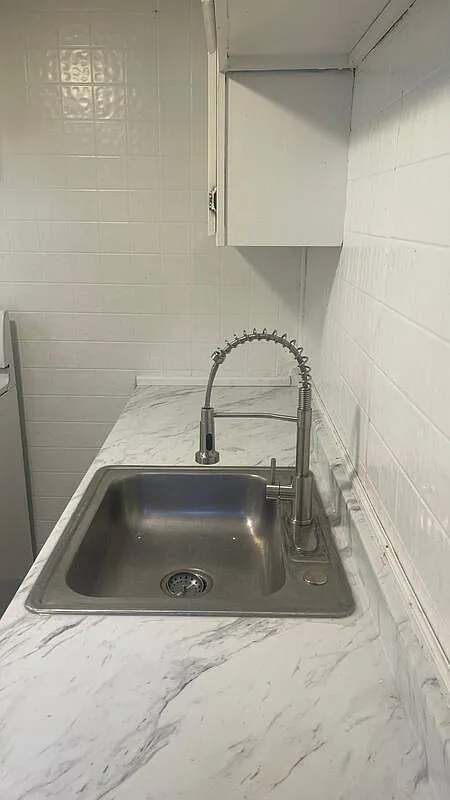 2 bed, 1.0 bath, $1,350 — Photo 4