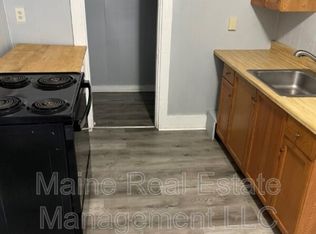 116 4th St APT 3, Bangor, ME 04401