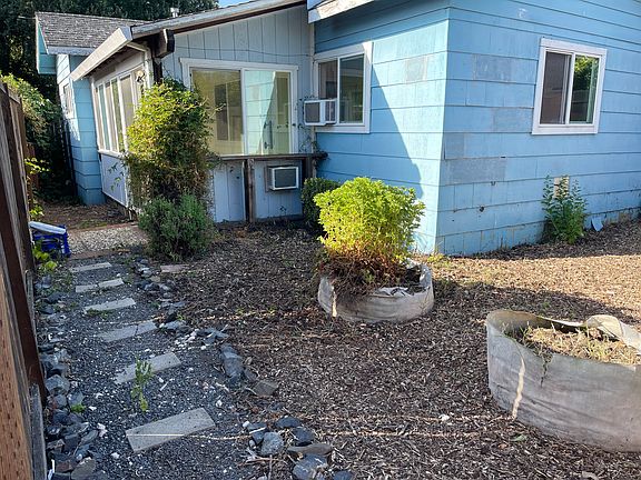 4th image of 770 Brigham Ave