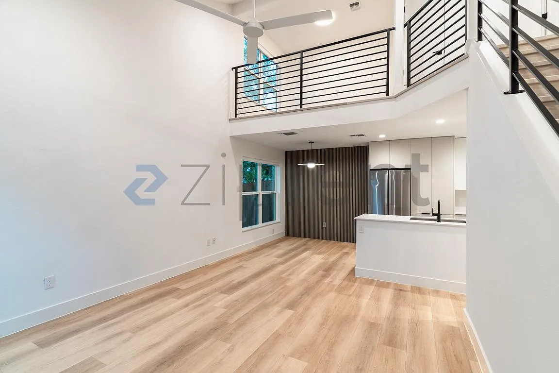 2 bed, 1144 sqft, $2,380 — Photo 2