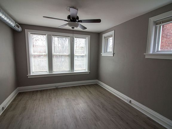 2nd image of 4955 Lindenwood Ave #2W