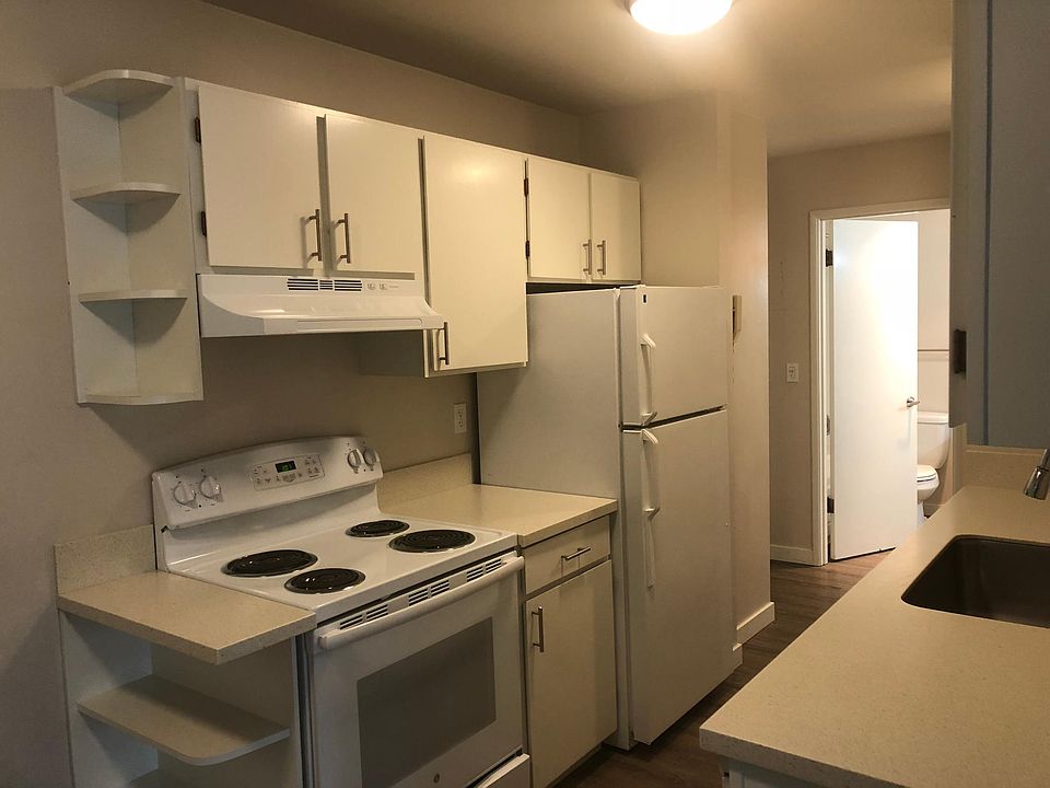1st image of 533 Harvard Ave E APT 107