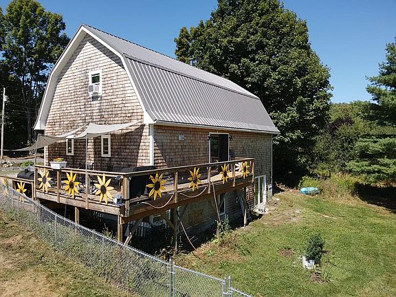 3rd image of 277 Academy Road