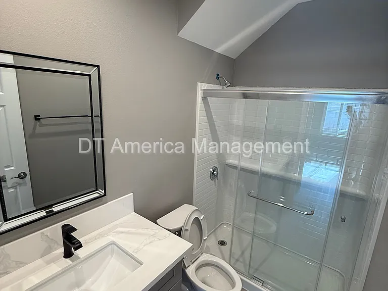 5484 Timothy Dr — Photo 14