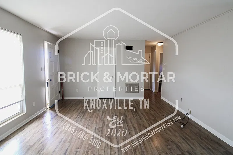 2 bed, 1.0 bath, 875 sqft, $1,295 — Photo 3