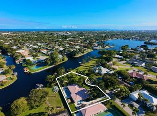 937 SW 34th Ct, Boynton Beach, FL 33435