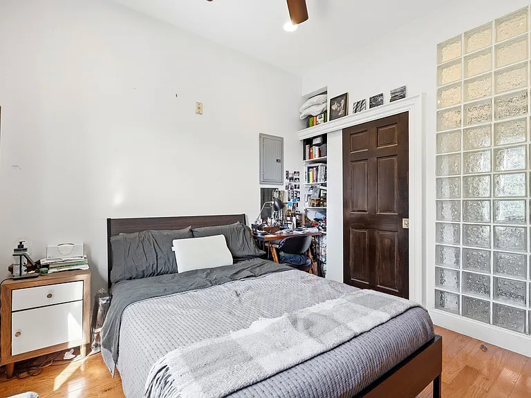58-60 Clarendon St #3 — Photo 8