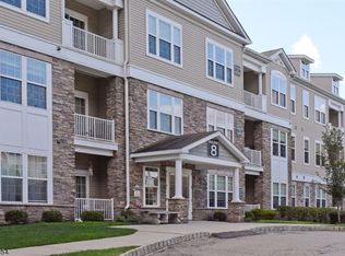 8303 Polk Dr, Wharton, NJ 07885