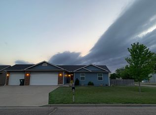 901 S Reed Ave, Lyons, KS 67554