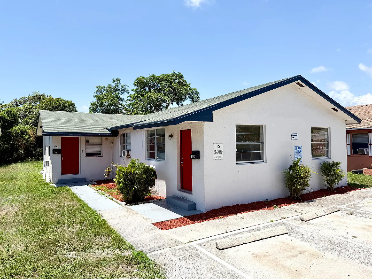 2 bed, 1.0 bath, 900 sqft, $1,800 — Photo 1