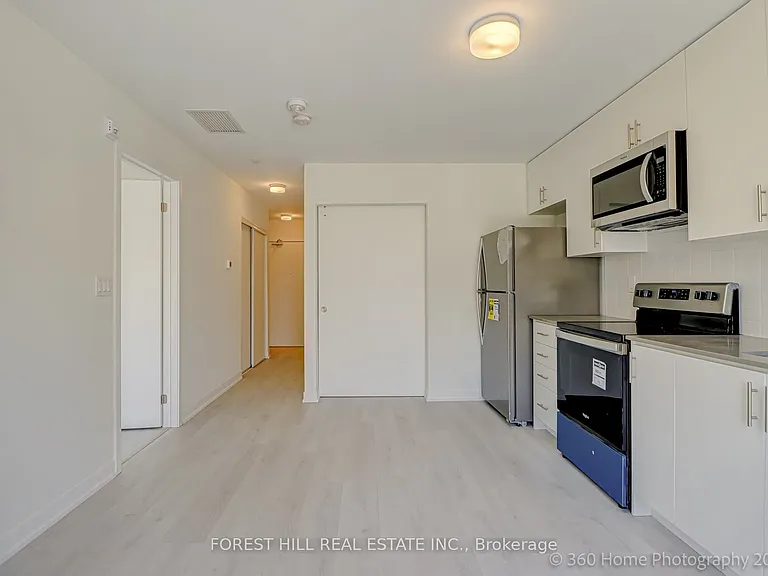 3401 Ridgeway Dr #305 — Photo 6