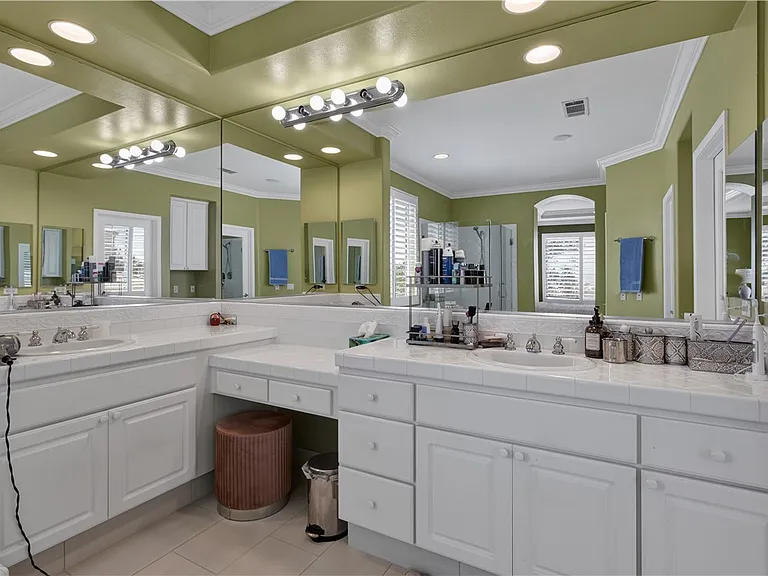 4459 Putting Green Dr — Photo 52