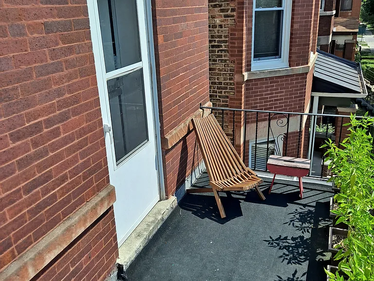 2254 W Addison St #2 — Photo 19