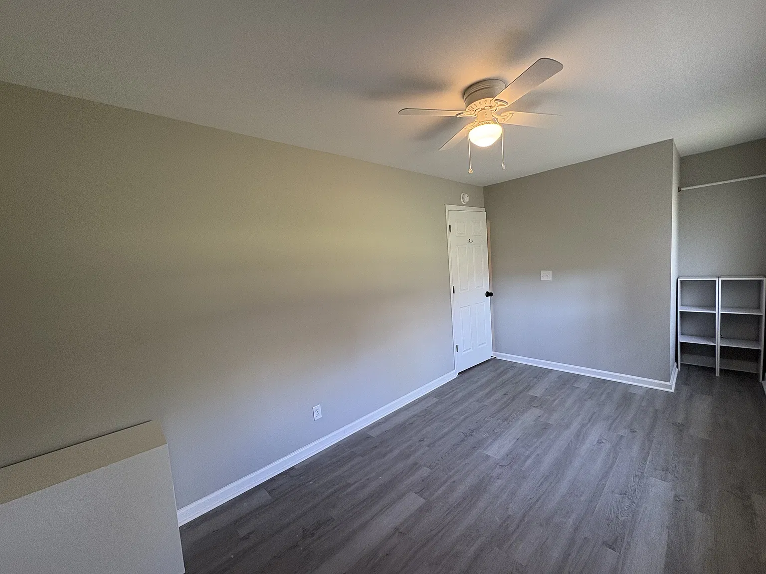 6 bed, $950 — Photo 2