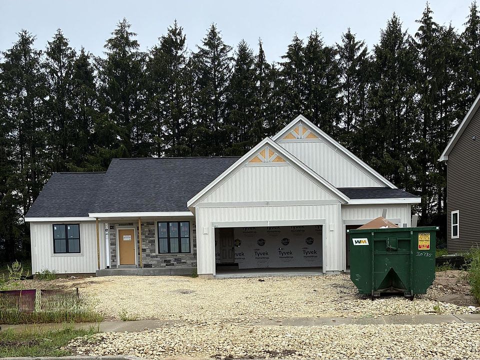 1st image of 561 Hawks Ridge ROAD