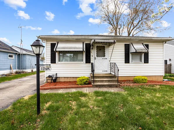 1309 Waverly Pl, Joliet, IL 60435
