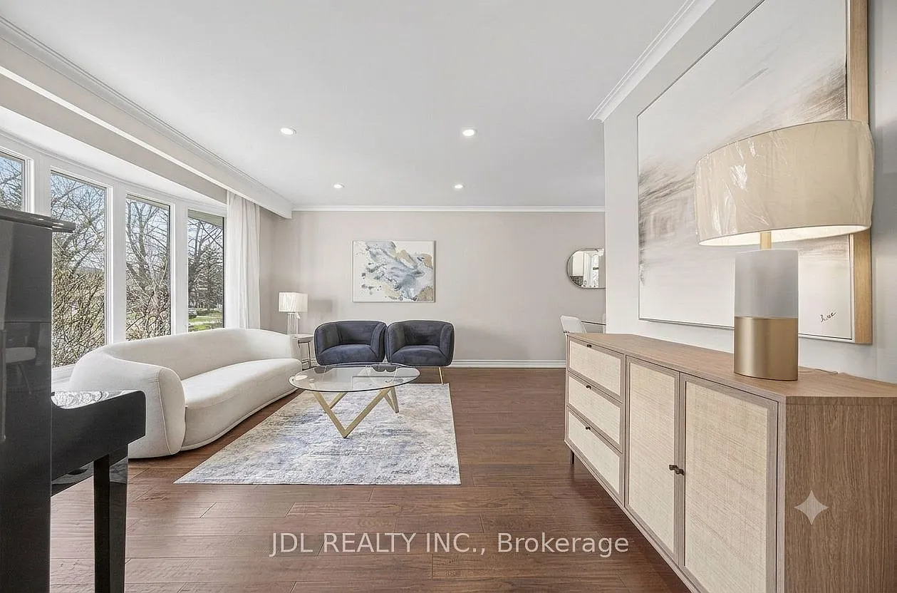 4 bed, $2,800 — Photo 4