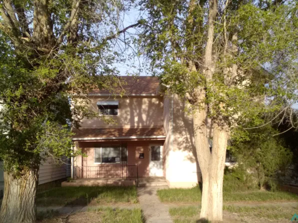 417 N 3rd St, Raton, NM 87740