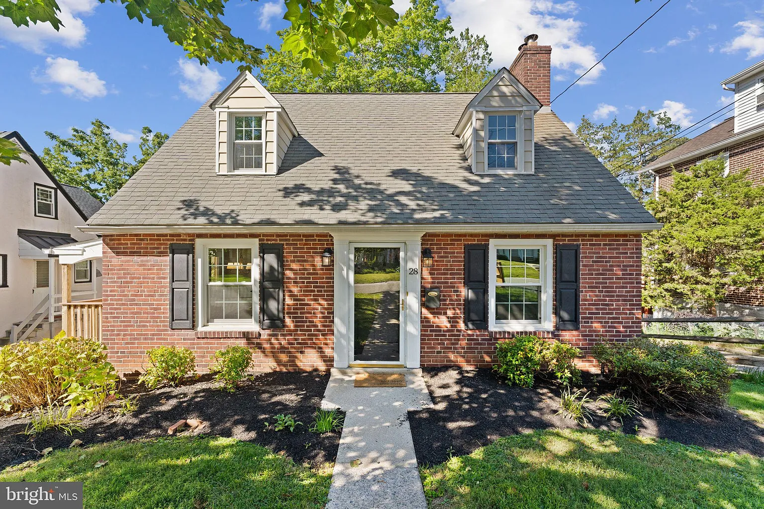 28 Manor Rd photo 1