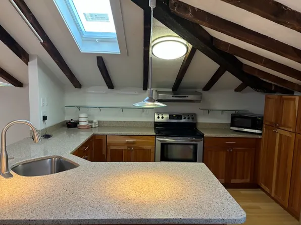 43 West St APT 5, Portland, ME 04102