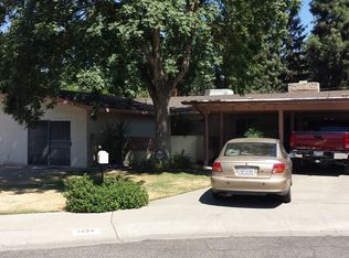 1604 W Princeton Ct, Visalia, CA 93277