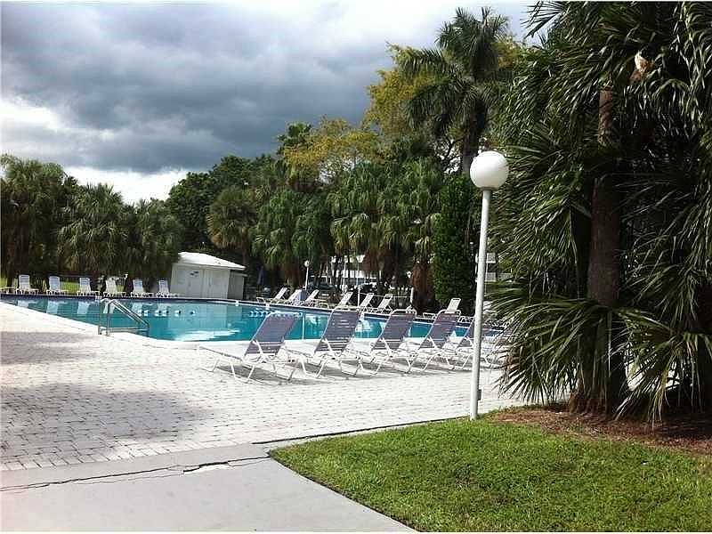 1st image of 700 NW 214th St APT 203