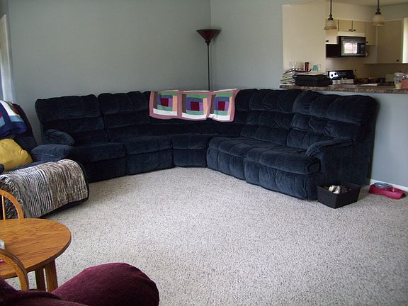 5th image of 101 S Oaklawn Dr