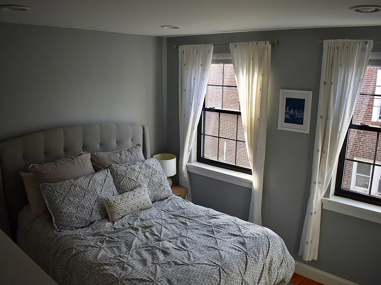 1169 S Clarion St — Photo 13