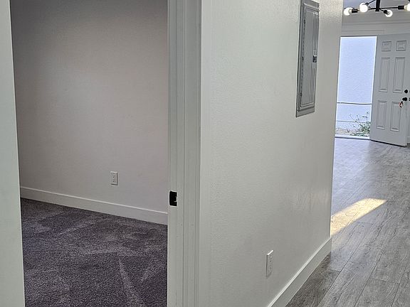 3rd image of 9412 Wilmington Ave #2