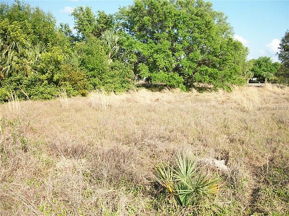 4th image of 3466 De Soto Dr