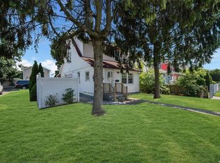 76 Harts Ave, Roosevelt, NY 11575