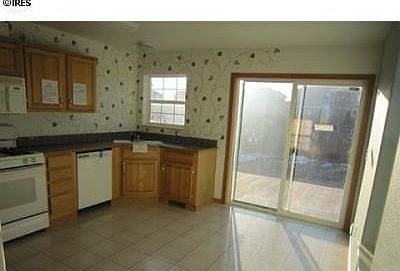 4th image of 776 Prairie Ave