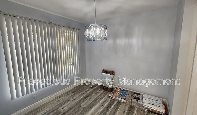 2047 Lakeridge Cir #104 — Photo 10