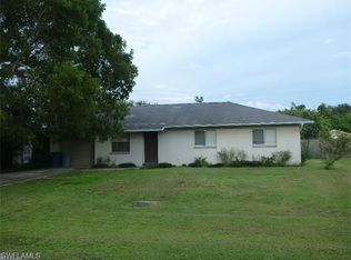 18553 Phlox Dr, Fort Myers, FL 33967