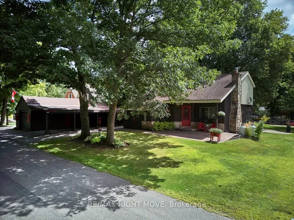 1032 Cowbell Ln, Severn Bridge, ON P0E 1N0