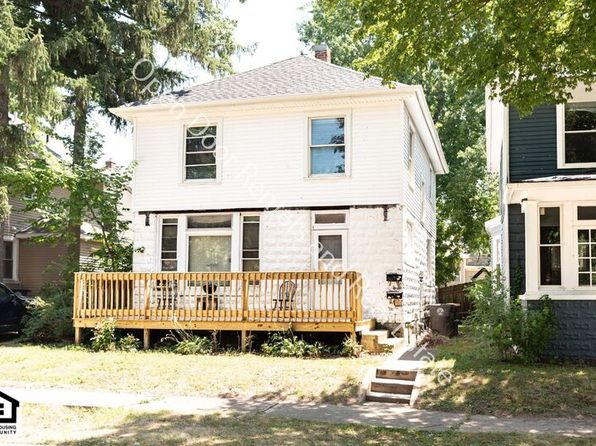 1111 1/2 Maple Pl