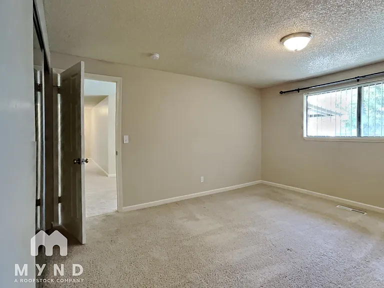 19225 SW Prospect Pl — Photo 18