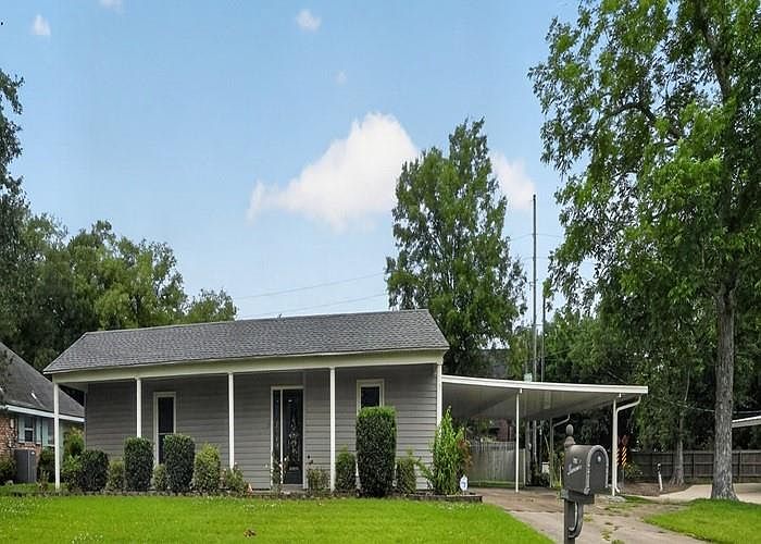 1st image of 218 Ormond Oaks Dr