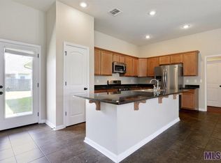 8553 Abertay Ave, Baton Rouge, LA 70820