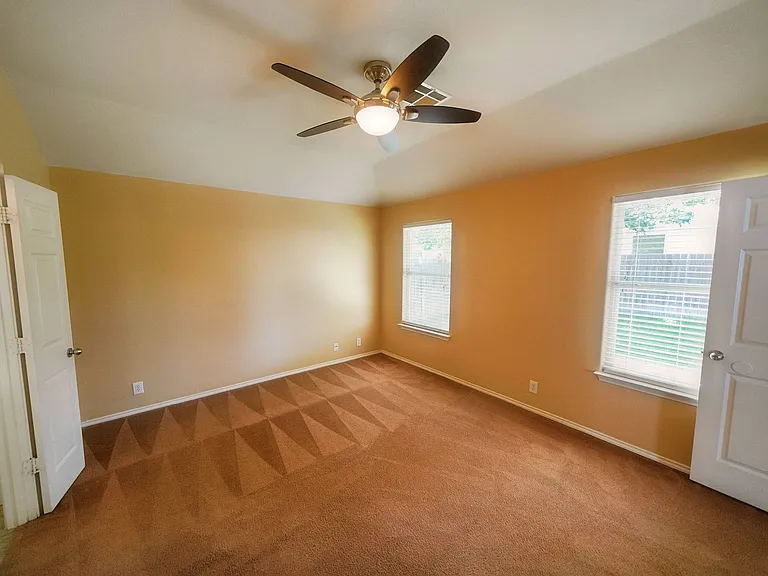320 Longhorn Way — Photo 18