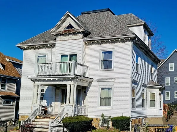 61 Wayland St, Dorchester, MA 02125