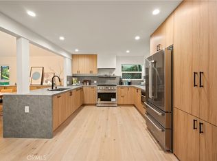 3947 Sumac Dr, Sherman Oaks, CA 91403