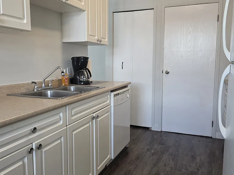 6330 58th Ave #1AI — Photo 5