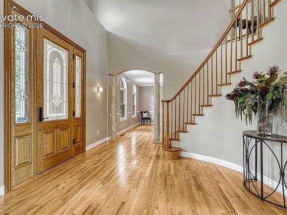4th image of 17190 Colonial Park Dr